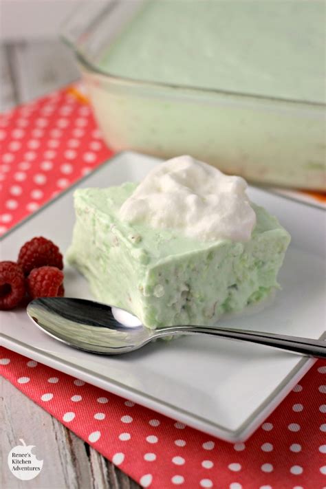 How many calories are in lime gelatin with whipped topping - calories, carbs, nutrition
