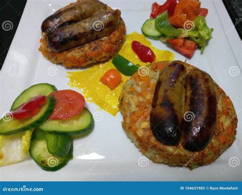 How many calories are in lincolnshire sausages with mediterranean style vegetables - calories, carbs, nutrition