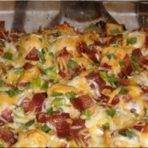 How many calories are in loaded potato and buffalo chicken casserole - calories, carbs, nutrition