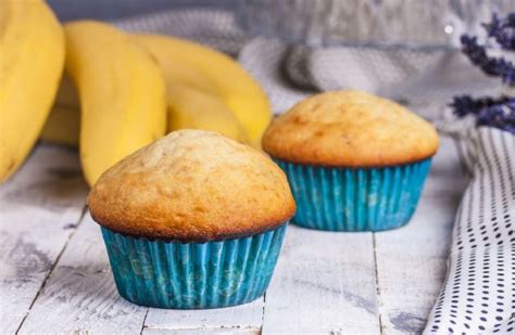 How many calories are in low fat banana muffin tops - calories, carbs, nutrition