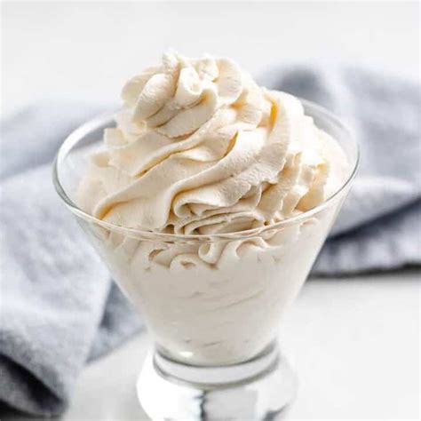 How many calories are in maple whipped cream - calories, carbs, nutrition