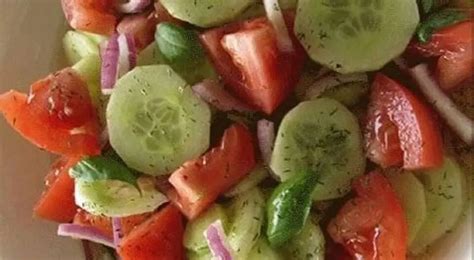 How many calories are in marinated cumber salad - calories, carbs, nutrition