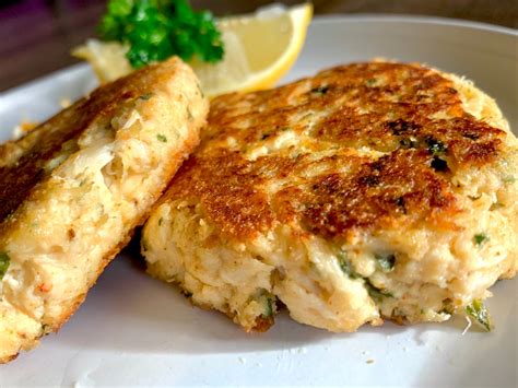 How many calories are in maryland style crab cakes - calories, carbs, nutrition