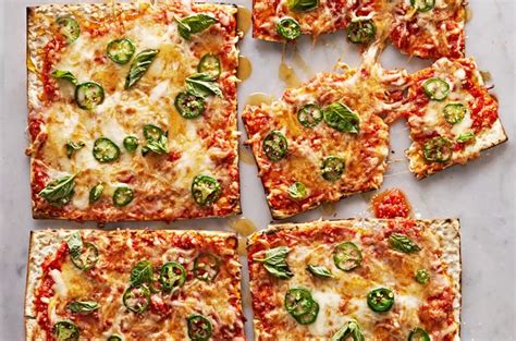 How many calories are in matzo pizza - calories, carbs, nutrition