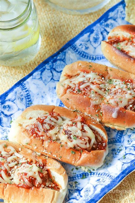 How many calories are in meatball parmesan sub (15994.0) - calories, carbs, nutrition