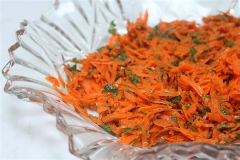 How many calories are in mediterranean deli turkish carrot walnut salad - calories, carbs, nutrition