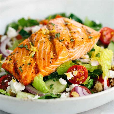 How many calories are in mediterranean grilled salmon - calories, carbs, nutrition