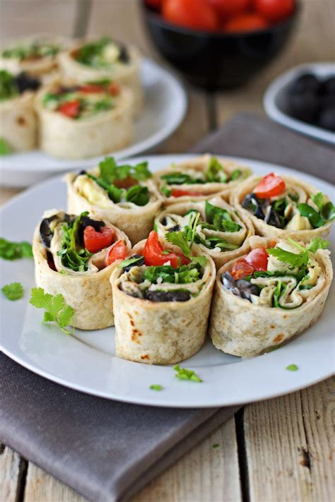 How many calories are in mediterranean pinwheel - calories, carbs, nutrition