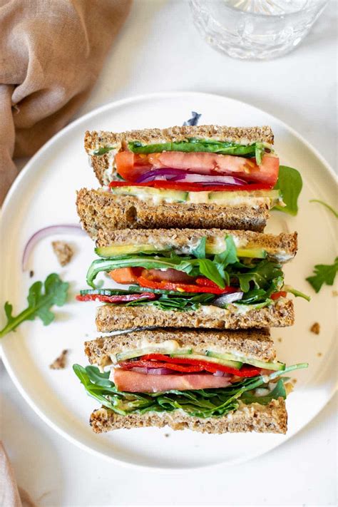 How many calories are in mediterranean vegetable sandwich - calories, carbs, nutrition