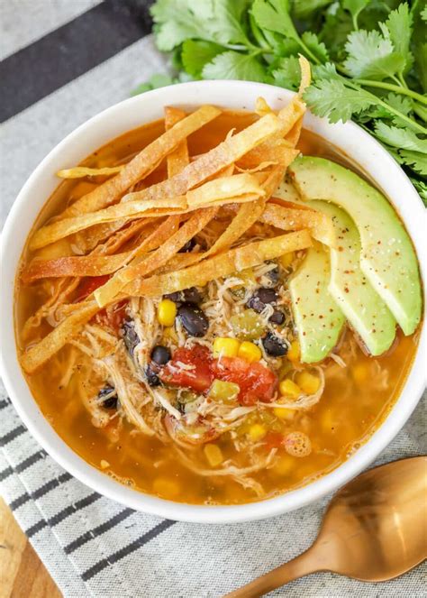 How many calories are in mexican chicken soup - calories, carbs, nutrition