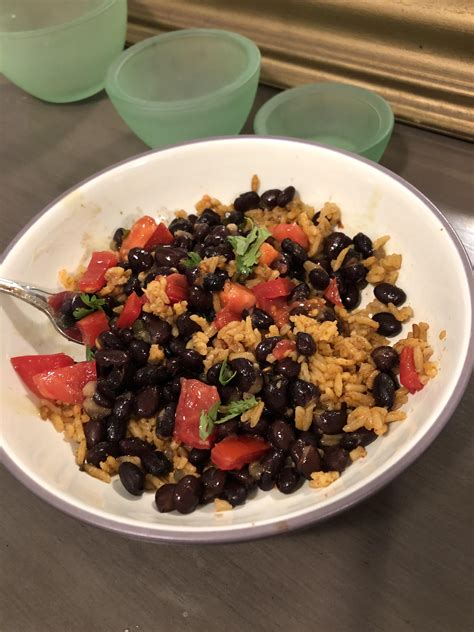 How many calories are in mexican rice w/ black beans - calories, carbs, nutrition