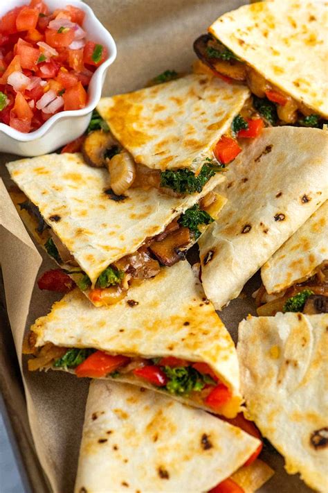 How many calories are in mexican vegetable quesadilla - calories, carbs, nutrition