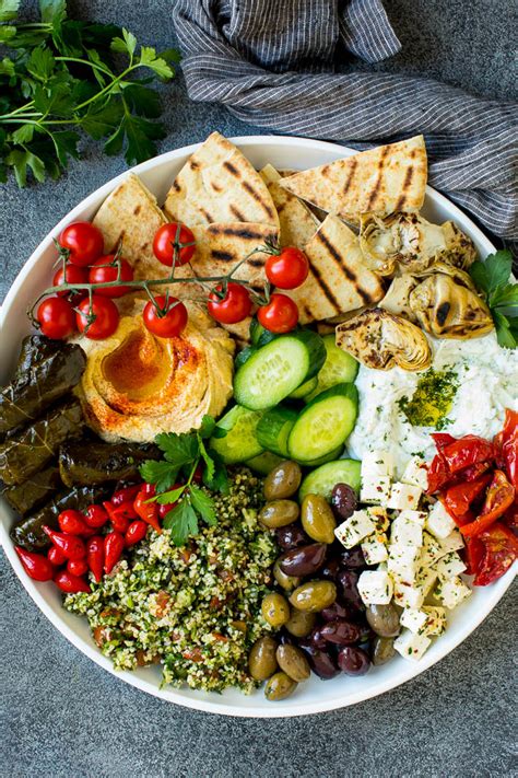 How many calories are in mezedes platter (add pita) - calories, carbs, nutrition