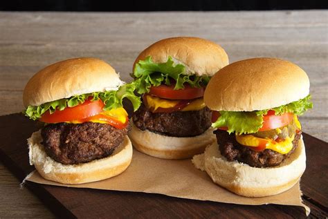 How many calories are in mini burger sliders with lettuce - calories, carbs, nutrition