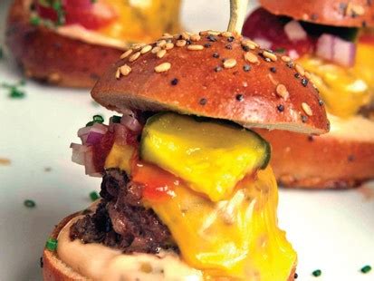 How many calories are in mini burger with cheddar and remoulade - calories, carbs, nutrition