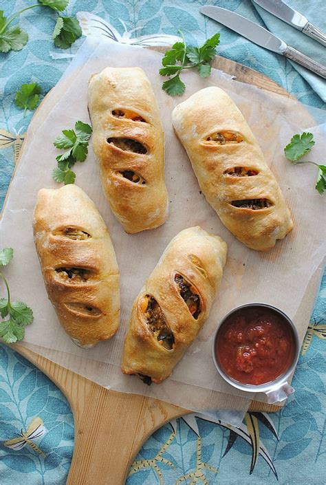 How many calories are in mini southwest breakfast stromboli - calories, carbs, nutrition