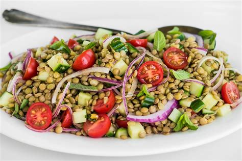 How many calories are in minted lentil salad (35992.17) - calories, carbs, nutrition