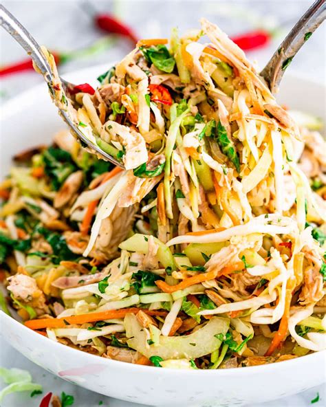 How many calories are in minty thai chicken salad - mindful - calories, carbs, nutrition