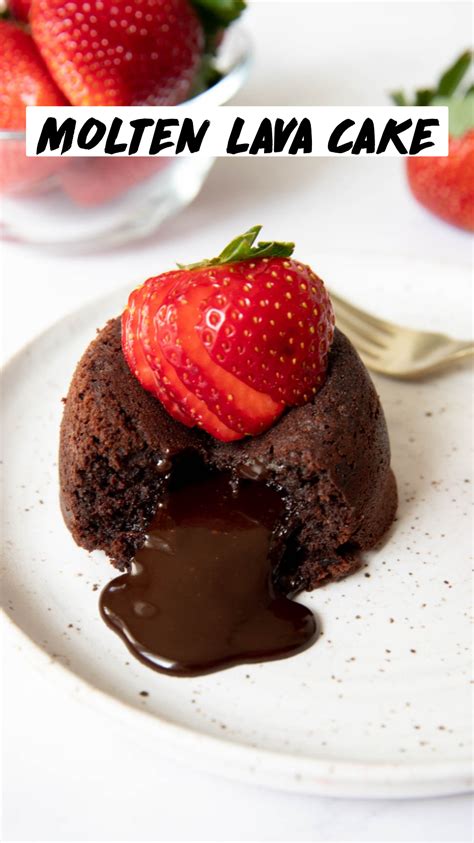 How many calories are in molten choc cake with bittersweet ganache - calories, carbs, nutrition