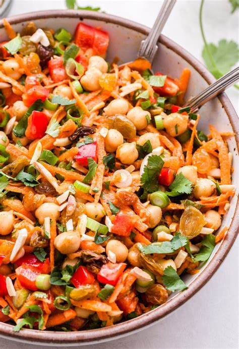 How many calories are in moroccan chickpea salad (35831.0) - calories, carbs, nutrition