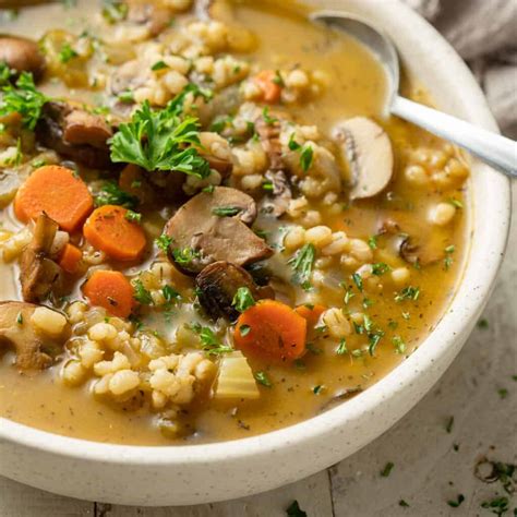 How many calories are in mushroom and barley soup (11076.4) - calories, carbs, nutrition