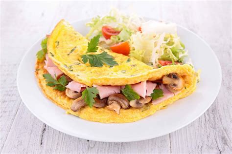 How many calories are in mushroom and ham omelette - calories, carbs, nutrition