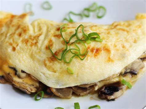 How many calories are in mushroom omelet - calories, carbs, nutrition