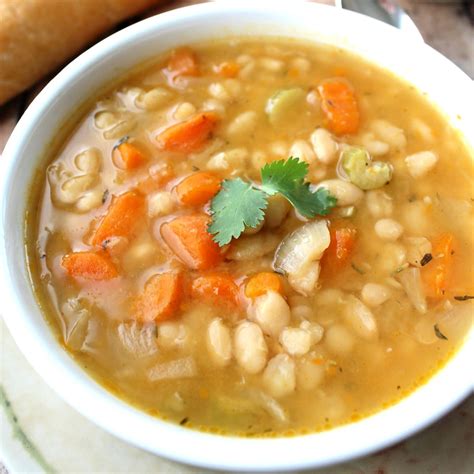 How many calories are in navy bean soup - calories, carbs, nutrition