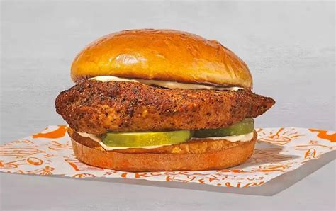 How many calories are in nawlin's blackened chicken sandwich - calories, carbs, nutrition