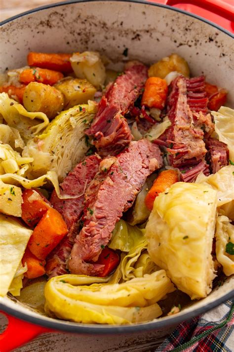 How many calories are in new england boiled dinner - calories, carbs, nutrition