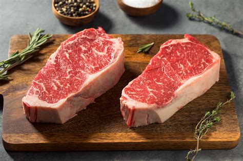 How many calories are in new york steak - calories, carbs, nutrition