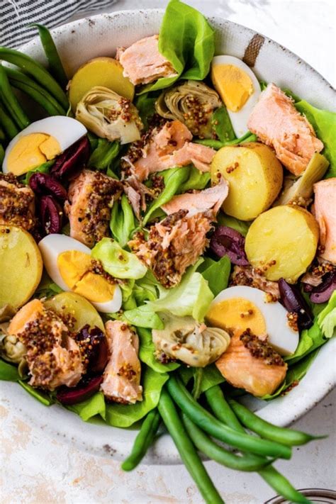 How many calories are in nicoise salad (34133.0) - calories, carbs, nutrition