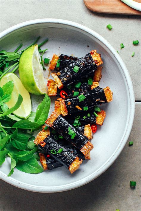 How many calories are in nori crusted tofu - calories, carbs, nutrition