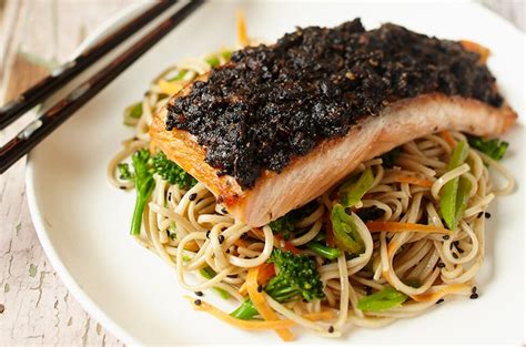 How many calories are in nori-crusted salmon - calories, carbs, nutrition