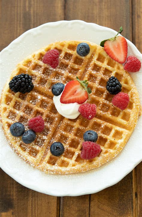 How many calories are in old glory sugar waffle with berries - calories, carbs, nutrition