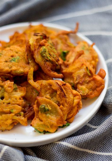 How many calories are in onion pakoras - calories, carbs, nutrition