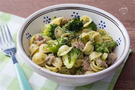 How many calories are in orecchiette with broccoli & chickpeas - calories, carbs, nutrition
