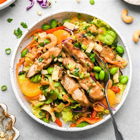 How many calories are in oriental chicken vegetable salad plate - calories, carbs, nutrition