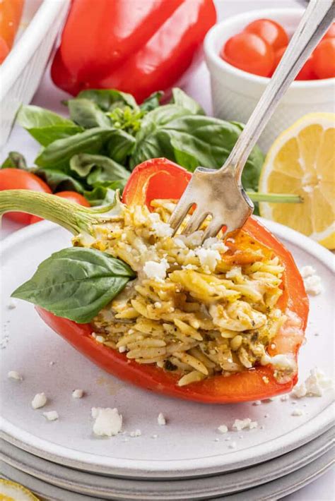 How many calories are in orzo stuffed peppers - calories, carbs, nutrition