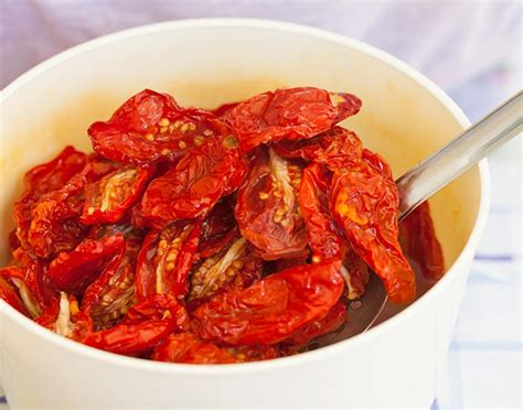 How many calories are in oven dried tomatoes - calories, carbs, nutrition