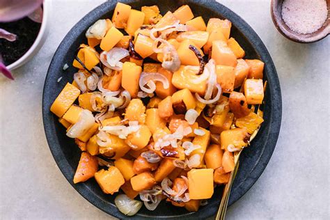 How many calories are in oven roasted butternut squash, shallots & pumpkin seeds - calories, carbs, nutrition