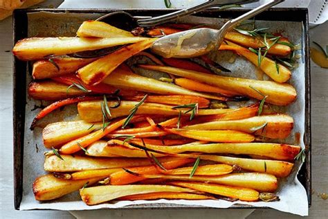 How many calories are in oven roasted caramelised carrots, parsnips and swede - calories, carbs, nutrition