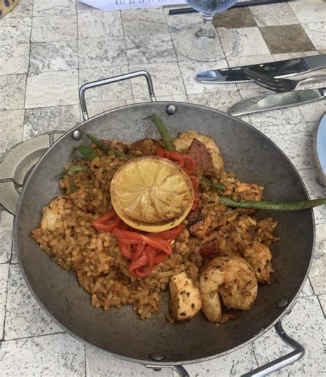How many calories are in paella - food on demand - calories, carbs, nutrition
