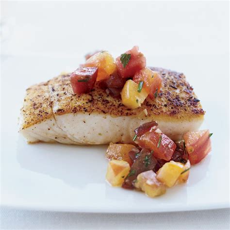 How many calories are in pan-seared halibut with tomato vinaigrette - calories, carbs, nutrition