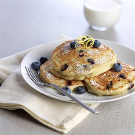 How many calories are in pancakes lemon ricotta blueberry 2 ea - calories, carbs, nutrition