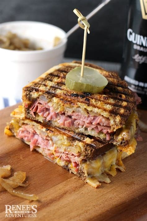 How many calories are in panini corned beef & fontina marble rye - calories, carbs, nutrition