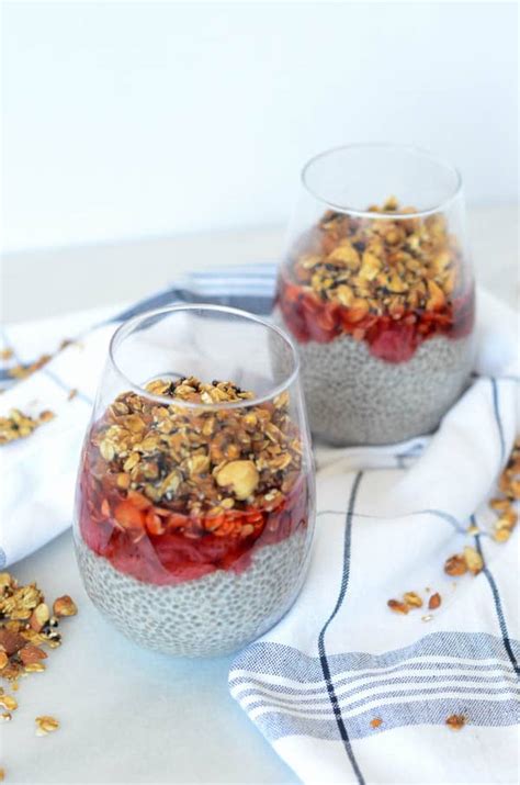 How many calories are in parfait 9 oz coconut chia pudding & strawberry - calories, carbs, nutrition