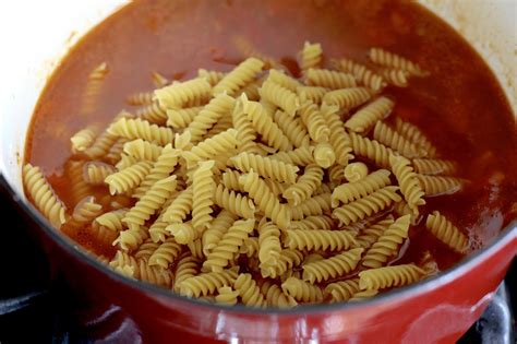 How many calories are in parsley rotini - calories, carbs, nutrition