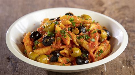 How many calories are in pasta alla puttanesca - calories, carbs, nutrition