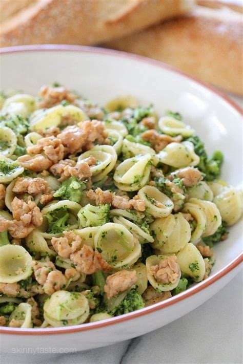 How many calories are in pasta orecchiette broccoli & pine nuts - calories, carbs, nutrition